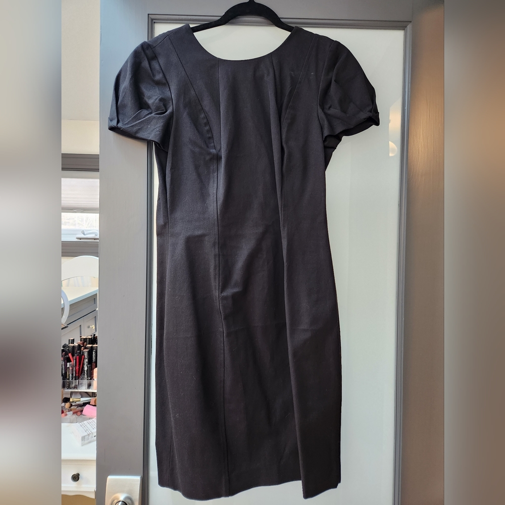 Banana Republic Short Sleeve Sheath Dress, Black, size 8, NWOT